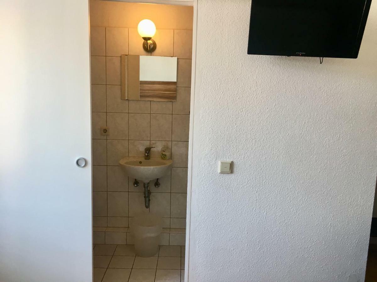 Pension Akropolis Rellingen Exteriör bild